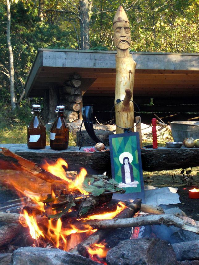 Modern harvest sacrifice. A revival of ”the old way”